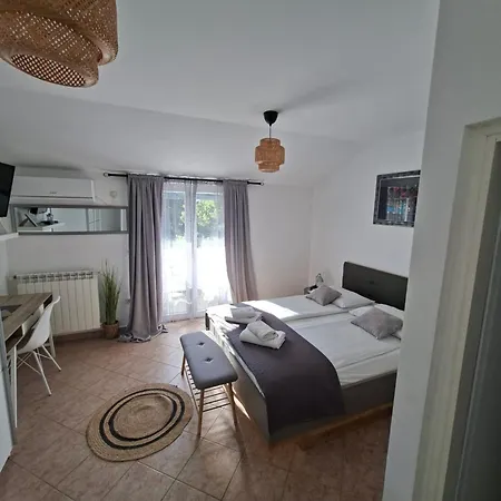 Гостевой дом Martina Guest House-rooms Пореч