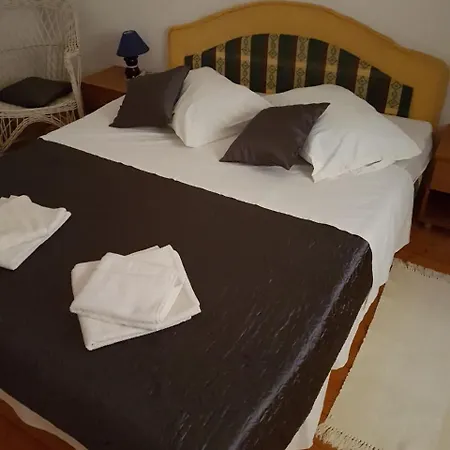 Martina Guest House-rooms Гостевой дом 3*