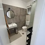 Martina Guest House-rooms 게스트하우스 3*