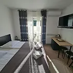 게스트하우스 Martina Guest House-rooms 포레치