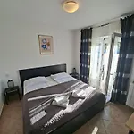 Martina Guest House-rooms 게스트하우스 3*