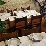 Martina Guest House-rooms 3* 포레치