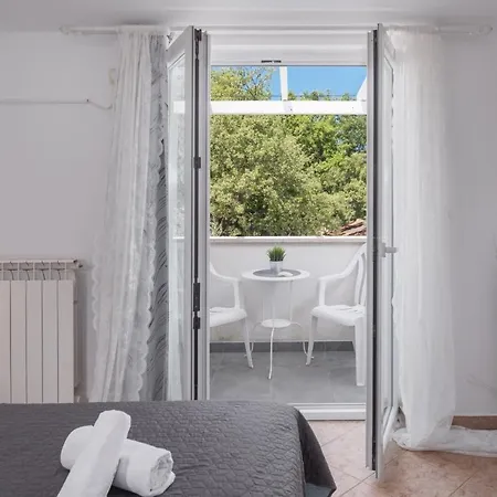 Martina Guest House-rooms
