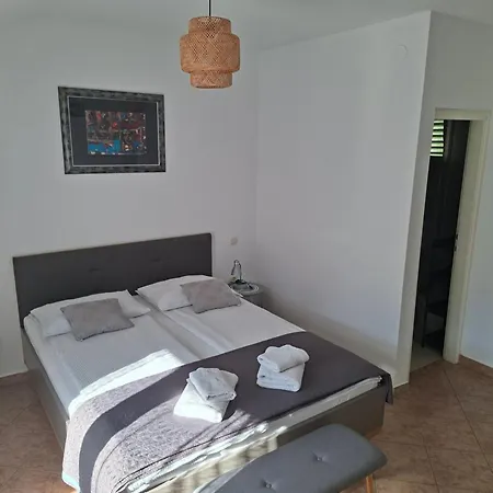 Martina Guest House-rooms