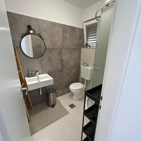 Martina Guest House-rooms Гостевой дом 3*