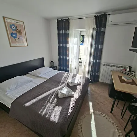 Martina Guest House-rooms